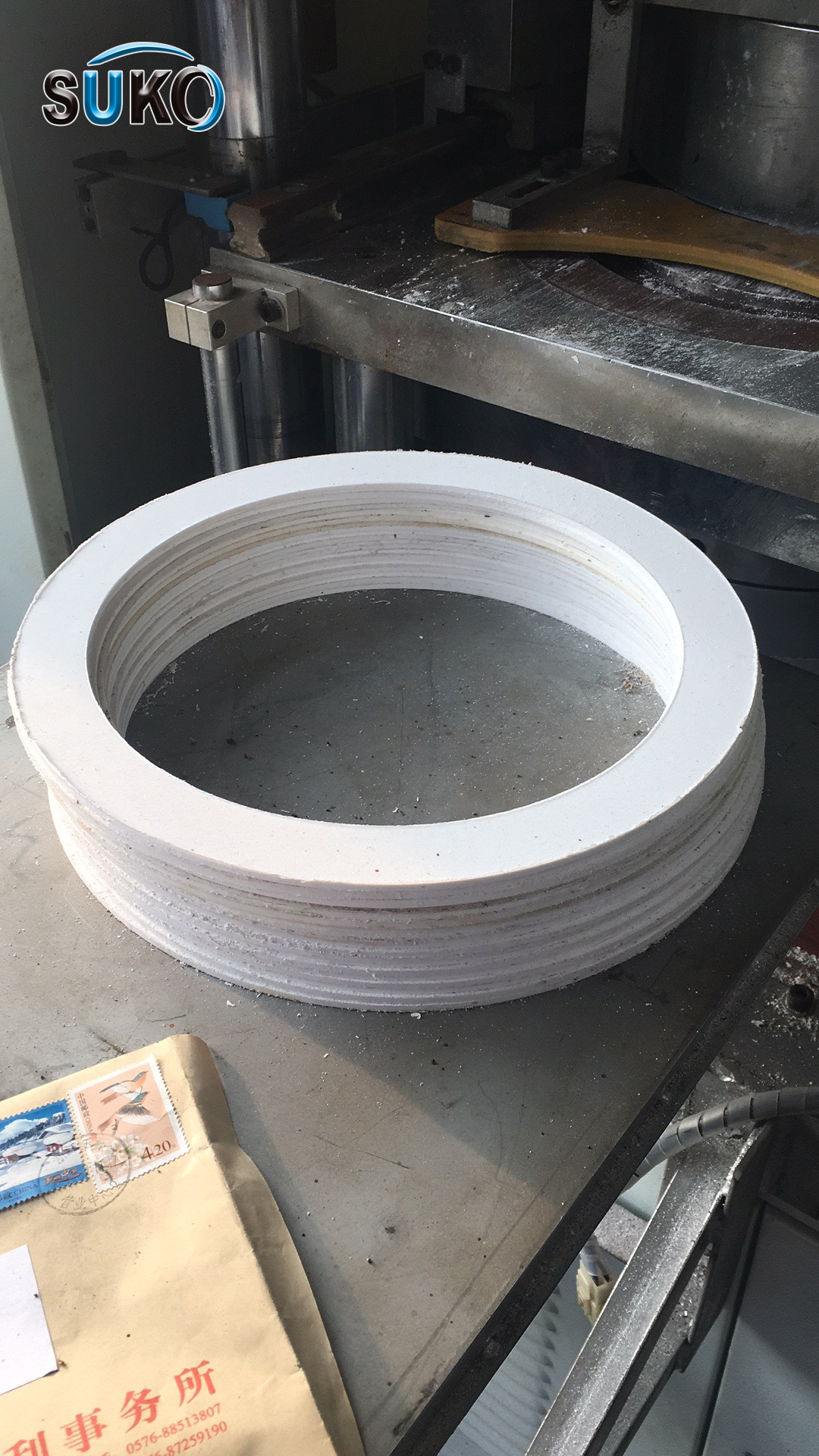 法蘭墊片自動(dòng)成型機(jī)